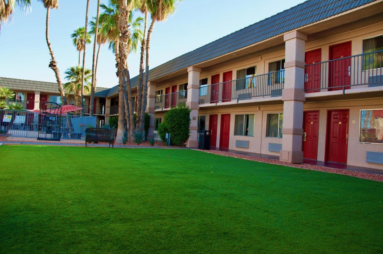 Ramada By Wyndham Yuma Motel Ngoại thất bức ảnh